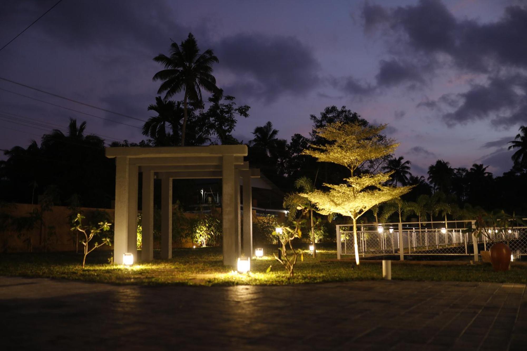Trikunnapuzha Leela'S 7Th Heaven Resort & Spa מראה חיצוני תמונה